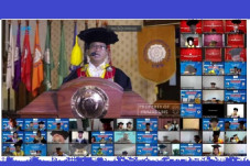 Wisuda UNS, Peragaan...
