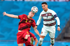 Portugal Gagal Pertahankan...