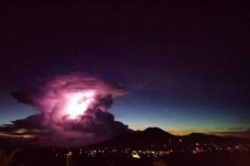 BMKG Ingatkan Awan Cumulonimbus...