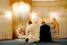 Seorang Laki-laki Mengeluh...
