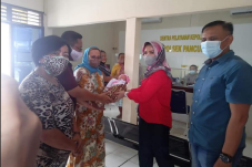 Warga Desa Baru Heboh,...