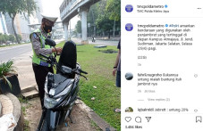 Penjambret Tinggalkan...