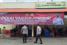 Parkiran PJU Polsek...