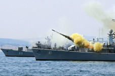 NATO Gelar Latihan Angkatan...