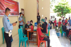 Ratusan Warga Binaan...