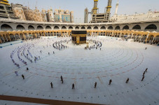 Universitas Al-Azhar...