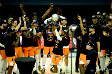 Phoenix Suns Juara NBA...