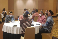 Amran Mahmud Paparkan...
