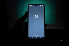WhatsApp Uji Coba Fitur...