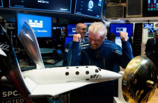 Richard Branson Jadi...
