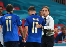 Italia Tembus Semifinal,...