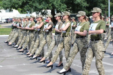 Para Tentara Wanita...