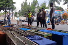 Langgar PPKM Darurat,...
