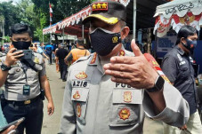 Buka saat PPKM Darurat,...