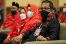 DPR Minta BUMN Bersama...