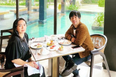 Sang Istri Sempat Jatuh...