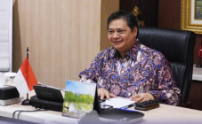 Menko Airlangga Minta...