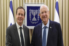 Isaac Herzog Dilantik...