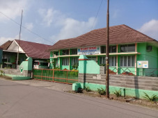 16 Pegawai Terpapar...