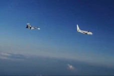 Dua Jet Tempur Su-30...