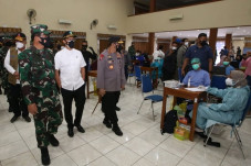 Datangi Serbuan Vaksin,...