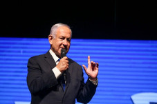Adu Mulut, Netanyahu...