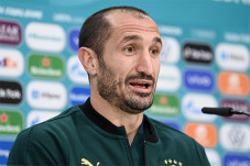 Chiellini Santai Tanggapi...