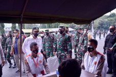 Panglima TNI Semangati...