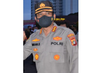 Pembunuh Wanita Bugil...