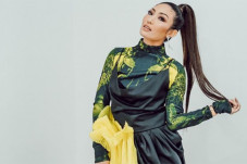 Ayu Dewi Beri Dukungan...