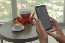 OCTO Mobile Dukung Nasabah...