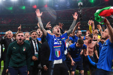 Final Piala Eropa 2020...