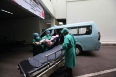 Pecah Rekor! Kasus Covid...