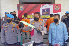 Gegara Jagung, Pria...
