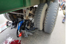 Ditabrak Truk Trailer,...