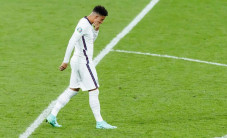 Pesan Jadon Sancho untuk...