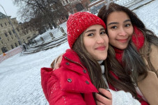 Adik Ayu Ting Ting,...