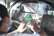 Gojek Beri Voucher untuk...