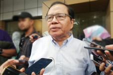 Rizal Ramli Dapat Pesan...