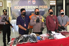 Ngaku Dokter di Aplikasi...