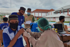 Ratusan Warga Binaan...