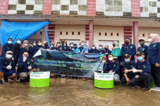 Buang Sampah di Sembarang...