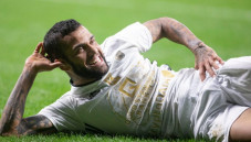 5 Pesepak Bola yang...