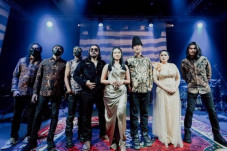 Yura Yunita Tampil Memukau...