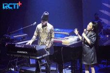 Duet Vina Panduwinata...