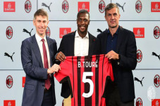 Datangkan Ballo-Toure,...