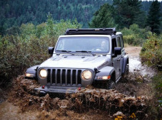 Keren, Atap Jeep Wrangler...