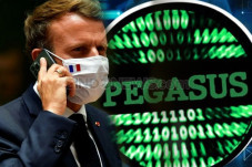 Ponsel Presiden Prancis...