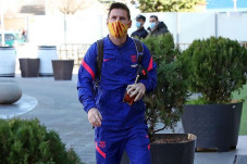 Negosiasi Kontrak Lionel...