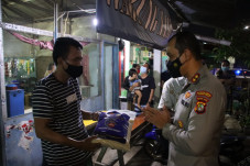 Blusukan Malam-malam,...